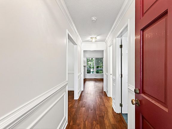 5th image of 4305 Dinwiddie Ct