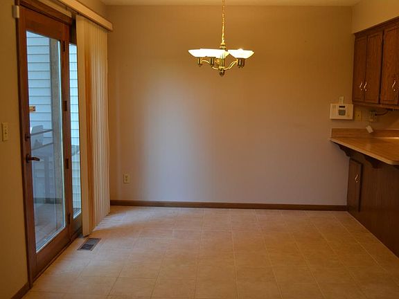5th image of 9780 Clover Leaf Pkwy NE