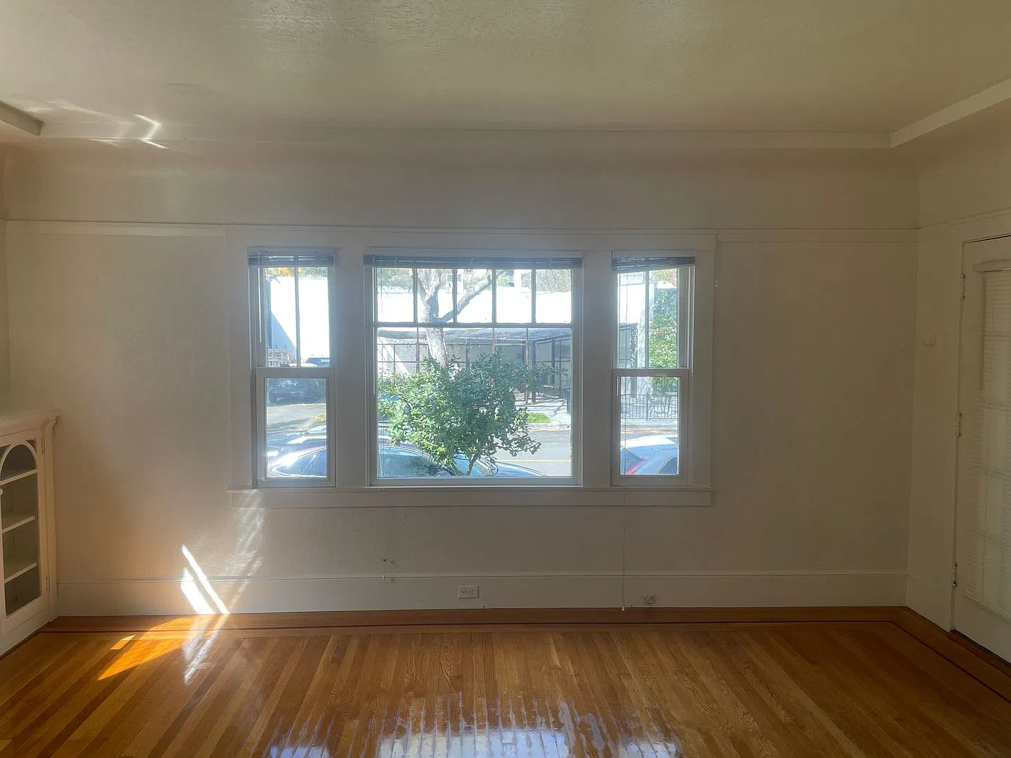 Charming one-bed, one-bath apartment - 2728 O Street — Photo 4