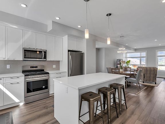 5th image of 13098 Shoreline Dr #64