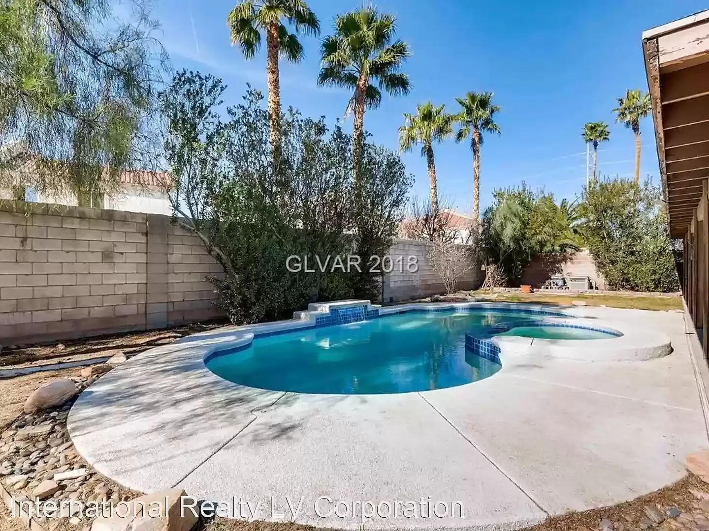 1 bed, 450 sqft, $895 — Photo 3
