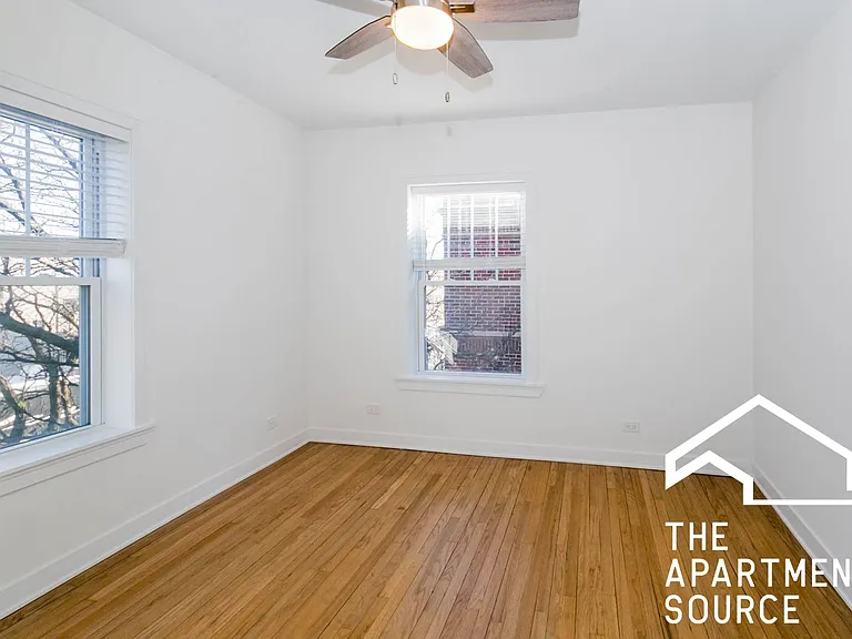 5214 N Damen Ave #3 — Photo 3
