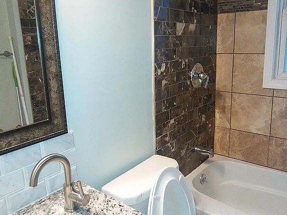 5th image of 116700 Clifton Blvd #2