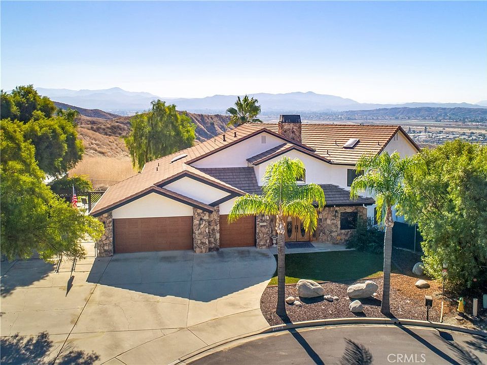 1st image of 22200 Las Palmas Ct