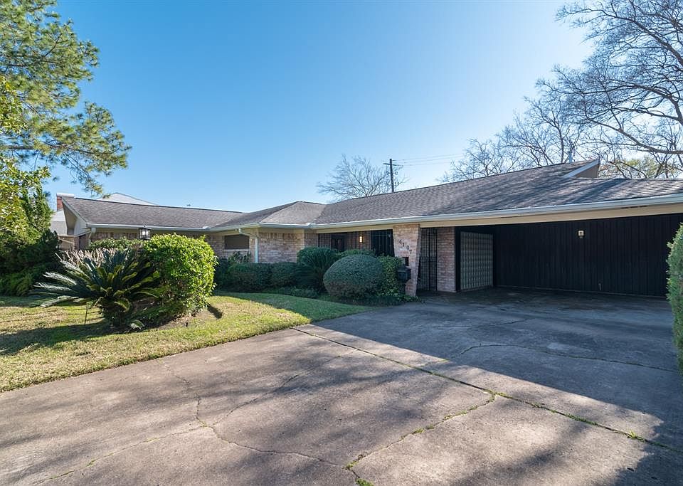 1st image of 4107 Breakwood Dr