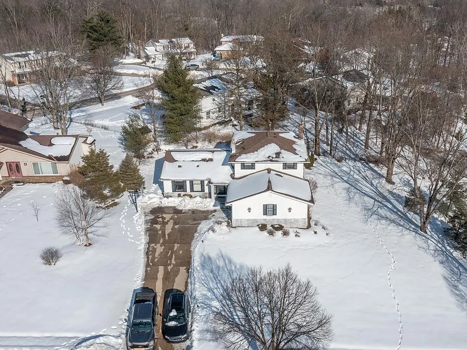 5880 Deepwood Trl