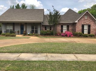 109 Oakmont Rd, Starkville, MS 39759