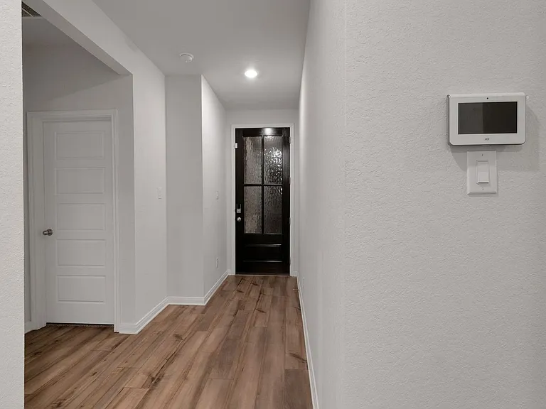 3025 Charyn Way — Photo 5