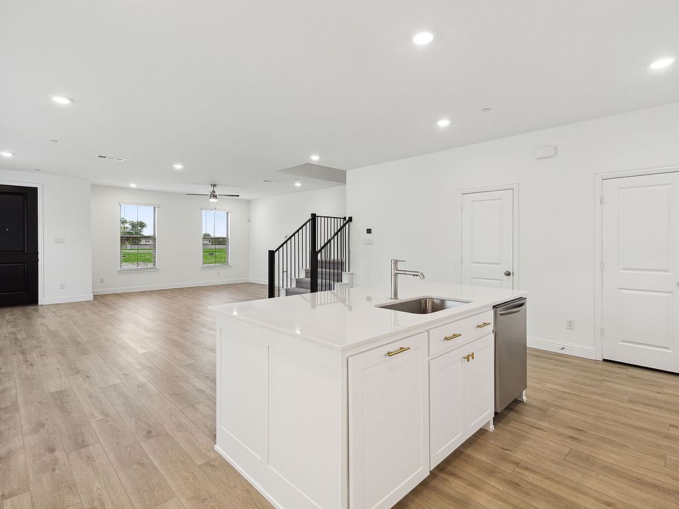1st image of 2845 Maidenhair Ln