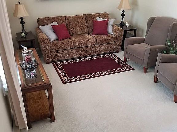 4th image of 1204 Gary Ln