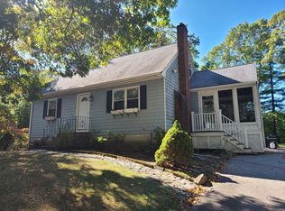 131 Holly Ridge Dr, Hanson, MA 02341