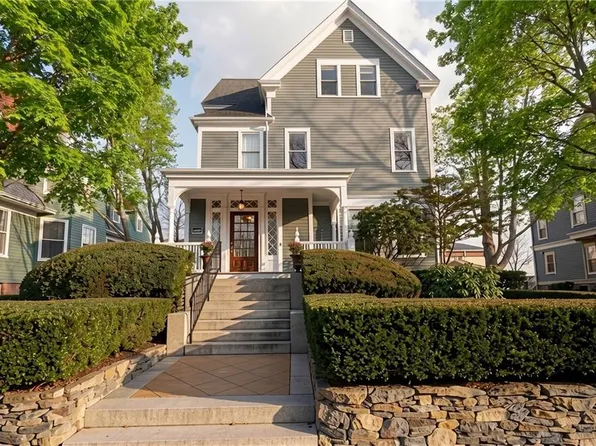20 Stimson Ave, Providence, RI 02906