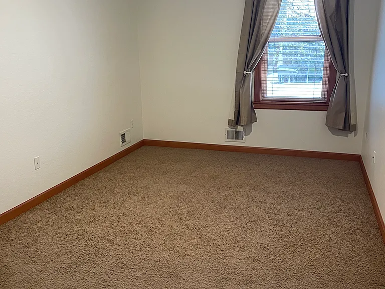 109 1/2 Louisiana Ave #B — Photo 8