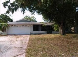 6137 Maplewood Dr, New Port Richey, FL 34653