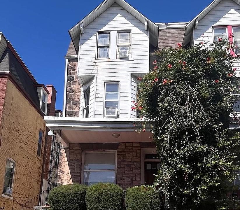 1st image of 109 Douglass St