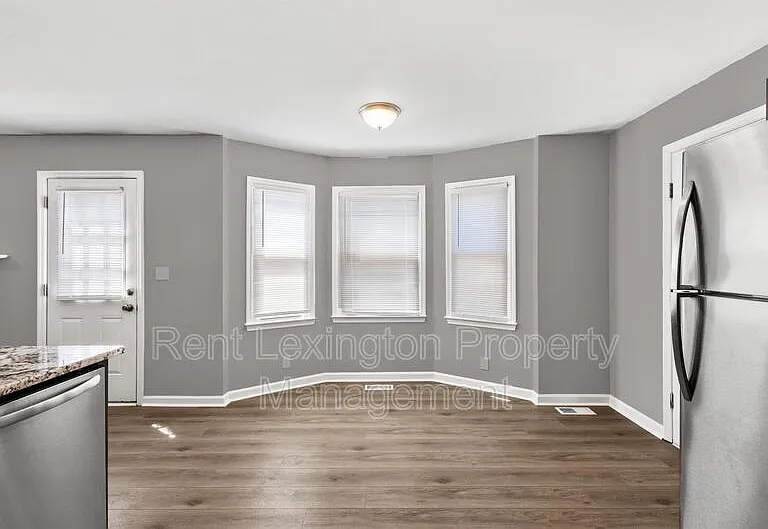4589 Fieldmoor Dr — Photo 15