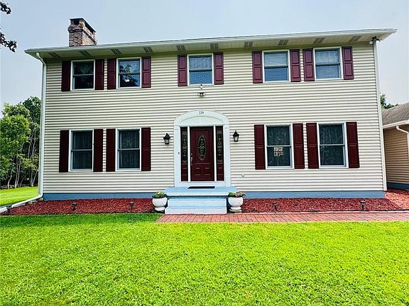 3rd image of 118 Crabapple Ln