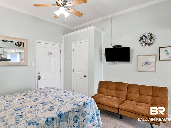 5th image of 200 E Beach Blvd #305