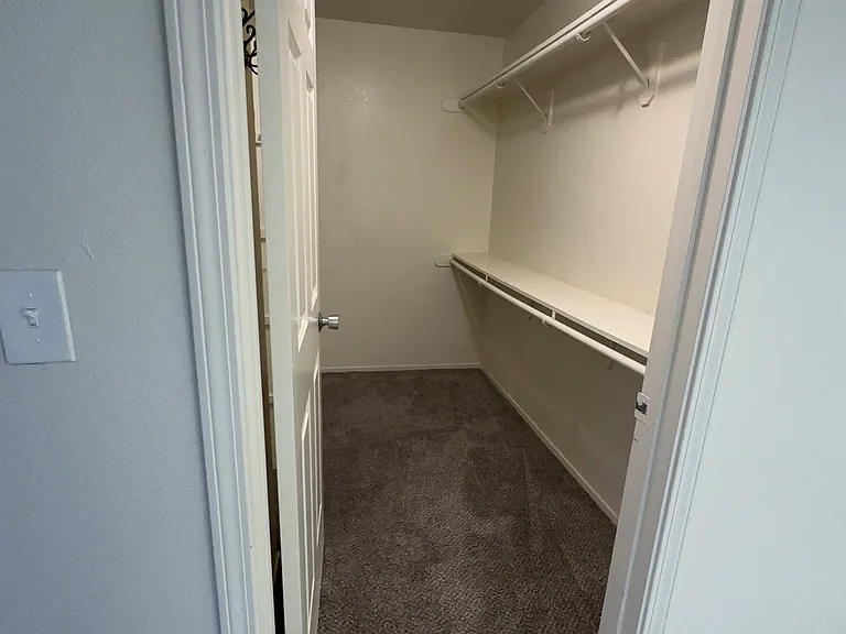 4527 W Providence Ave — Photo 14
