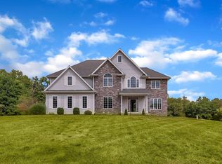 9909 Hogan Rd, Manchester, MI 48158