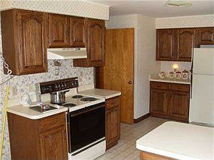 3rd image of 42 Westcliff Dr