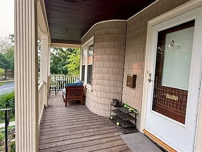 76 Powder House Blvd — Photo 5
