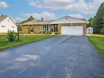 6411 Hamm Rd, Lockport, NY, 14094