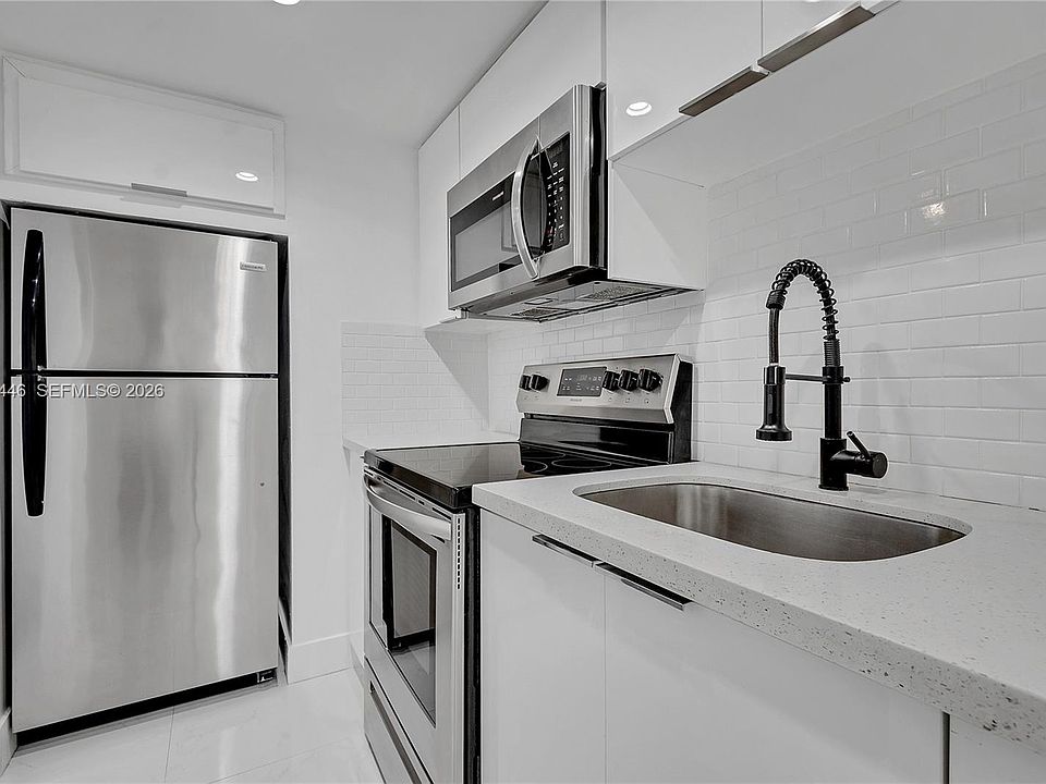 1st image of 1114 S Douglas Rd #4