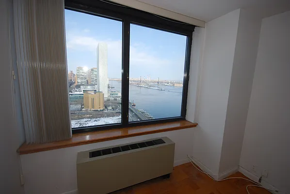 Sold by Luxury Habitat | media 5