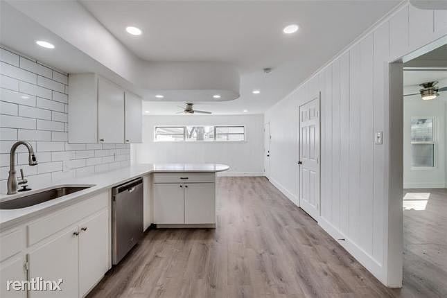 1st image of 3313R 8th Ave
