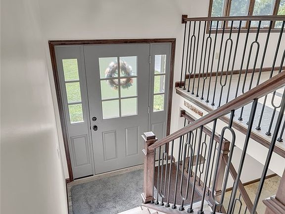 3rd image of 5300 Shimerville Rd