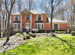 48941 W Hillcrest Ct, Plymouth, MI 48170