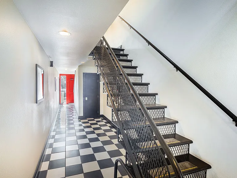 5609 Ross Ave — Photo 8