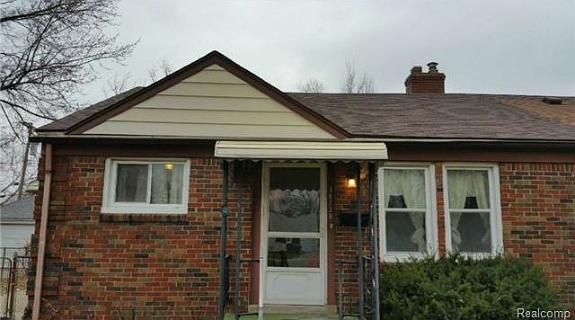 1st image of 18739 Roscommon St