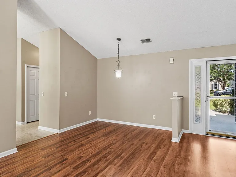 4681 Southgate Pkwy — Photo 13