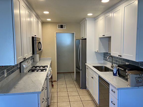 3rd image of 1835 Lehigh Dr
