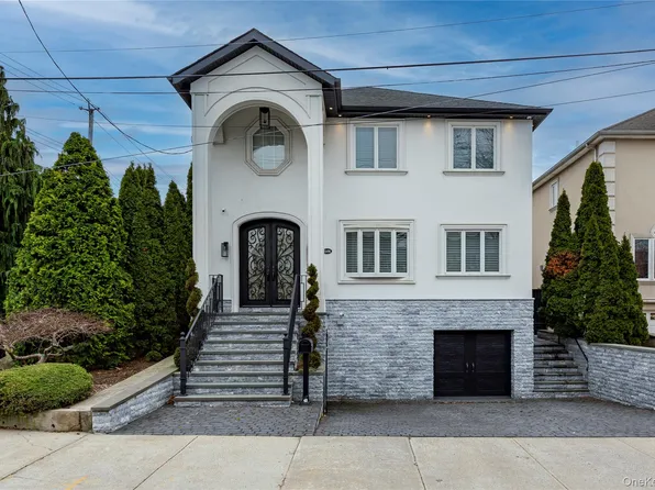 15496 Riverside Drive, Whitestone, NY 11357