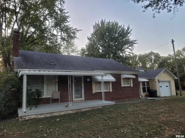 17315 N Old Salem Ln, Mount Vernon, IL 62864