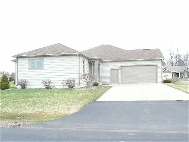 2nd image of 1702 Woodsview Dr