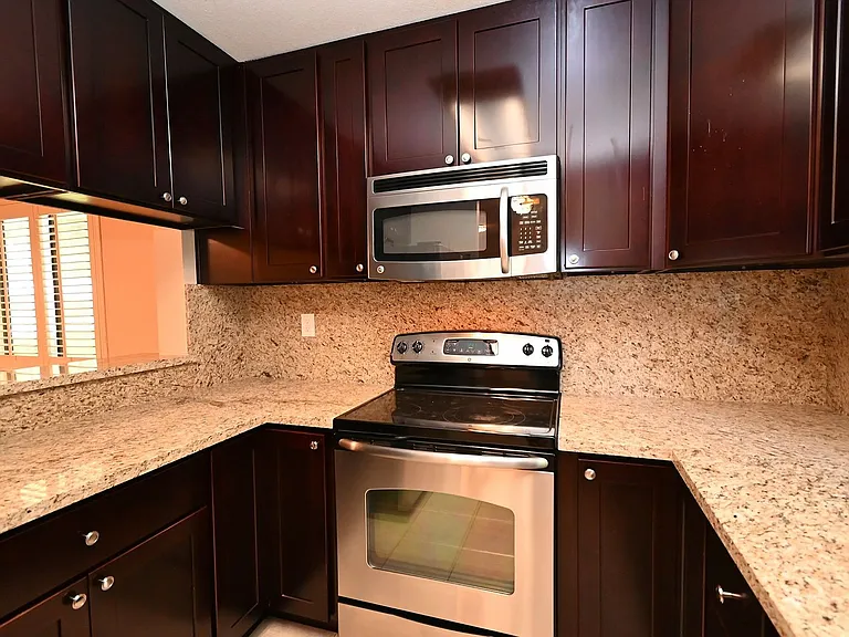 36895 Newark Blvd #A — Photo 10