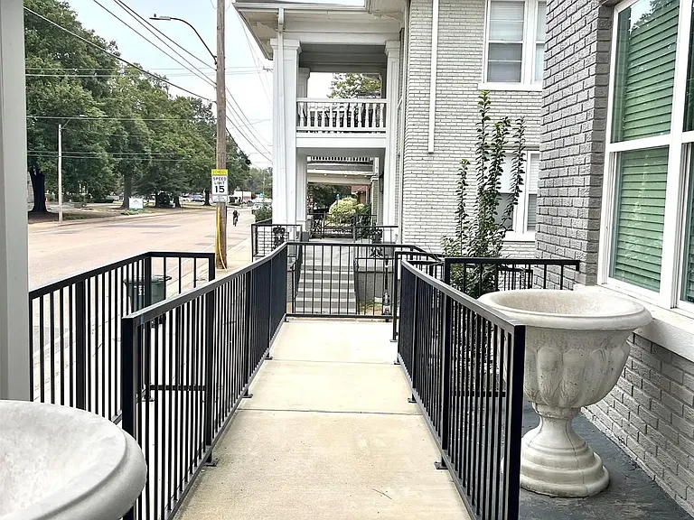 26 N McLean Blvd #201 — Photo 33