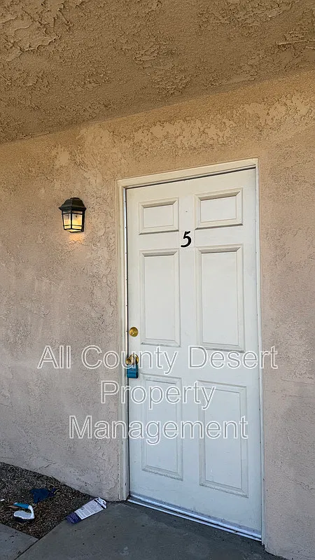 2 bed, 1.0 bath, $1,550 — Photo 3