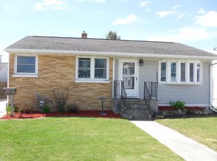 2505 16th St, Two Rivers, WI 54241