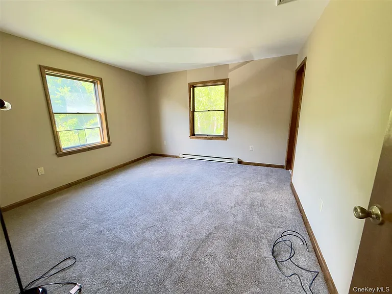709 Bloomingburg Rd — Photo 8