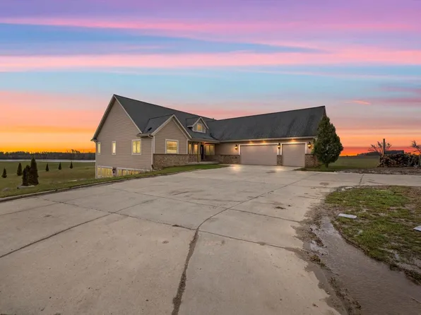 5858 Six Mile ROAD, Belgium, WI 53004