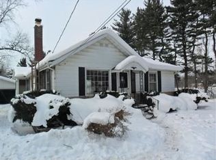 1960 Bakertown Rd, Buchanan, MI 49107