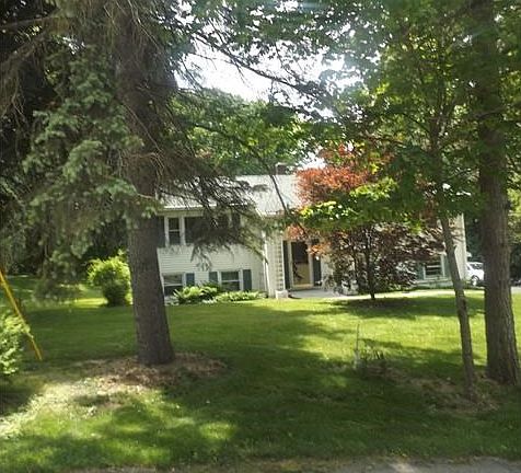 3rd image of 48 Lakeview Dr