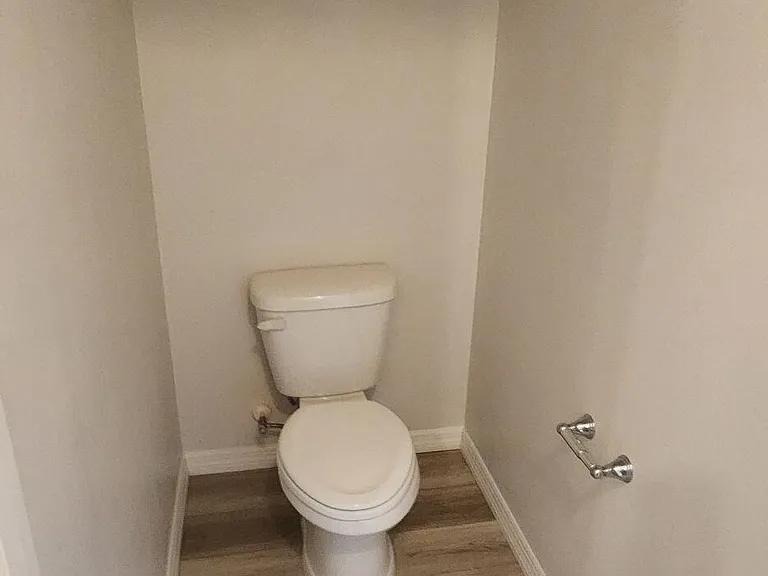 586 Cooper Ct SW — Photo 28