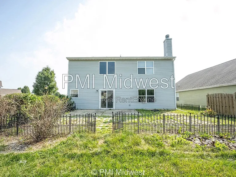 2526 Copper Hill Dr — Photo 43