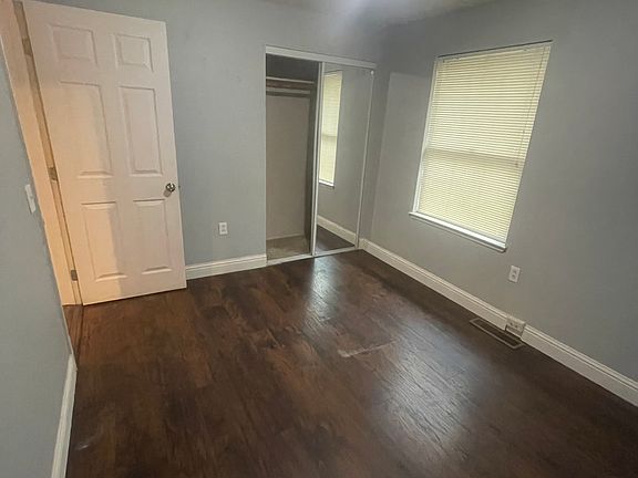 3rd image of 1426 Donald Ave